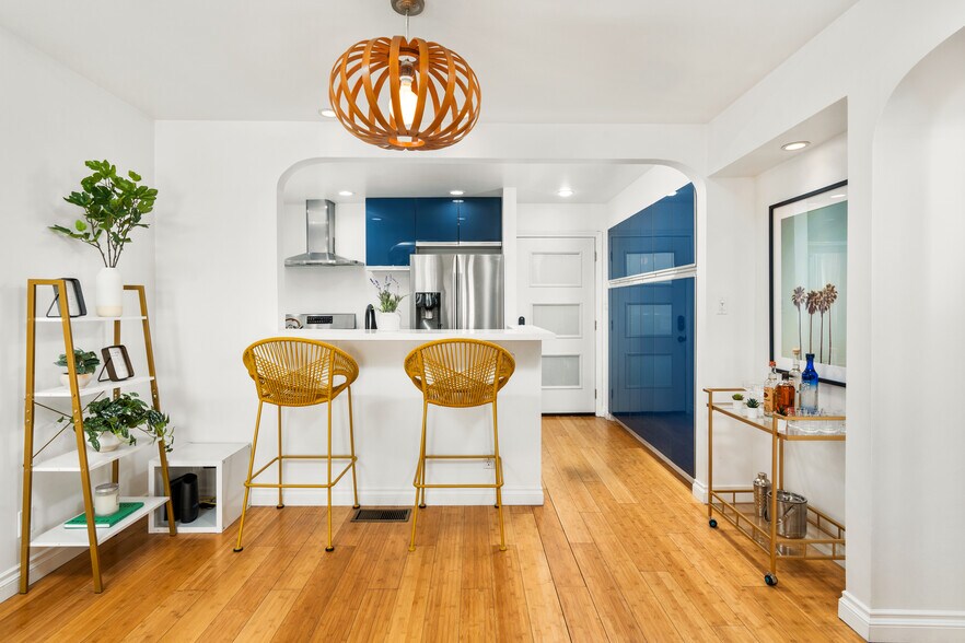 Building Photo - 3743 Latrobe St