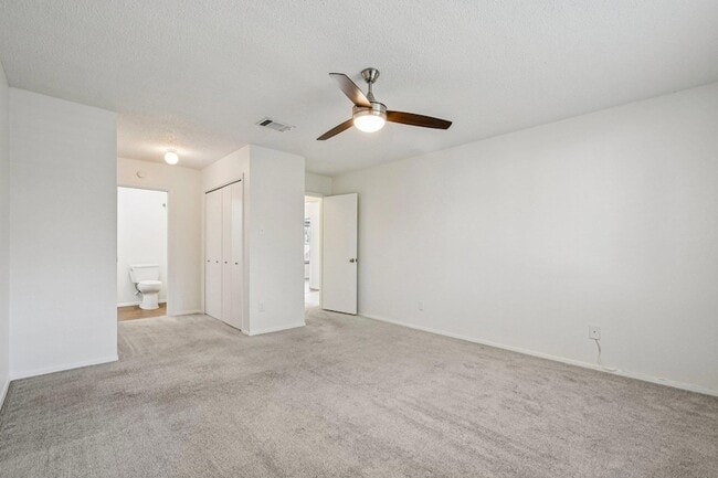 Building Photo - 9424 Singing Quail Dr