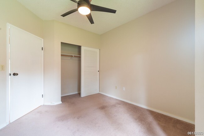 Building Photo - 2 Bd 1 bath 2 Pkg - Mililani Mauka - 95-10...