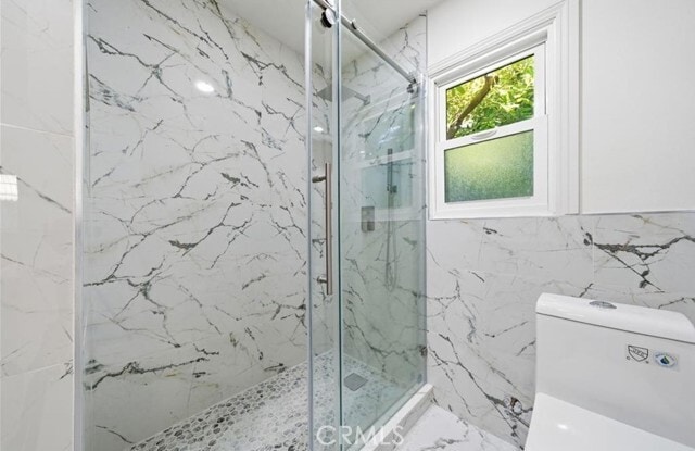 Building Photo - 335 N London Pl