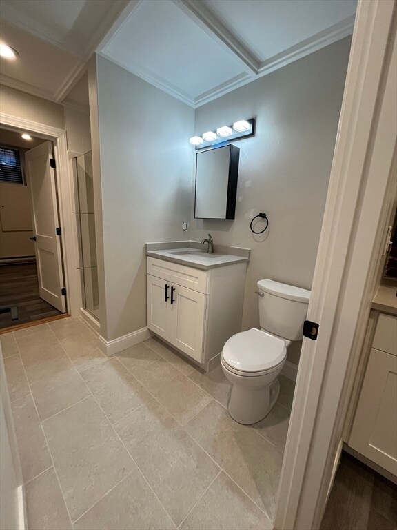 Building Photo - 10 Wellington St