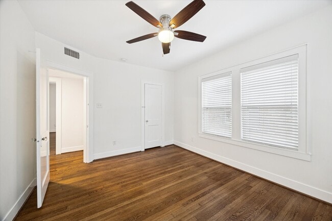 Building Photo - 1937 W McKinney St