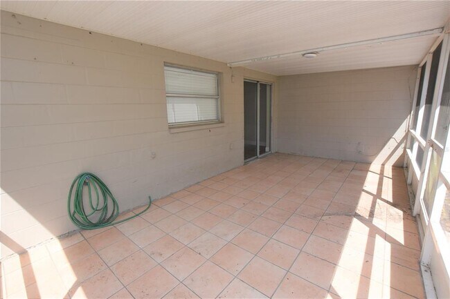Building Photo - 1224 Waterview Blvd E