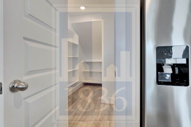 Building Photo - 7508 Chesapeake Rail Ln