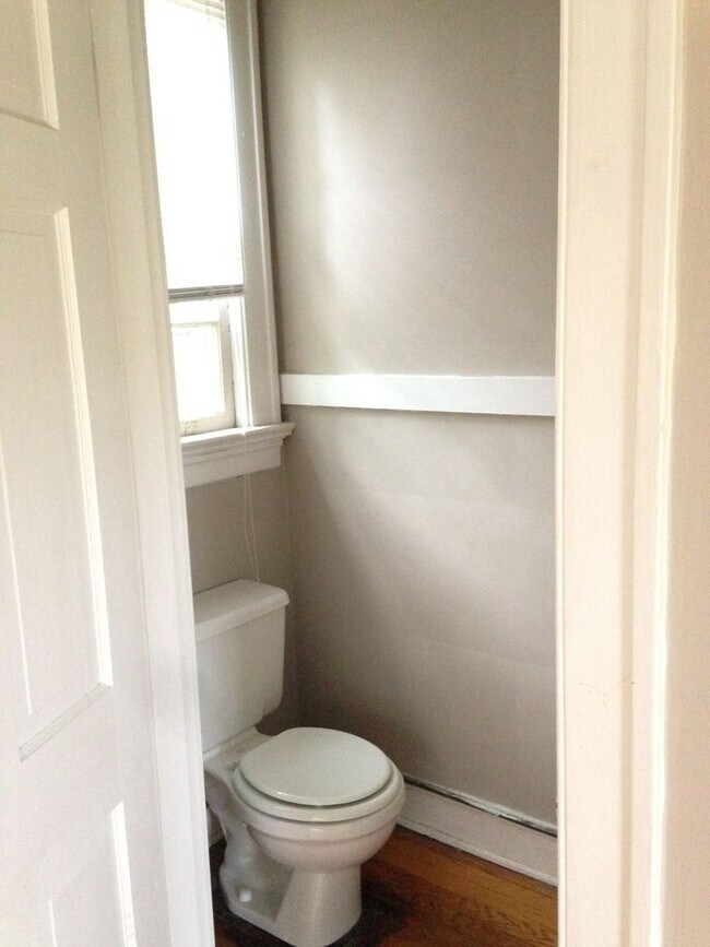 Interior Photo - Washington Street