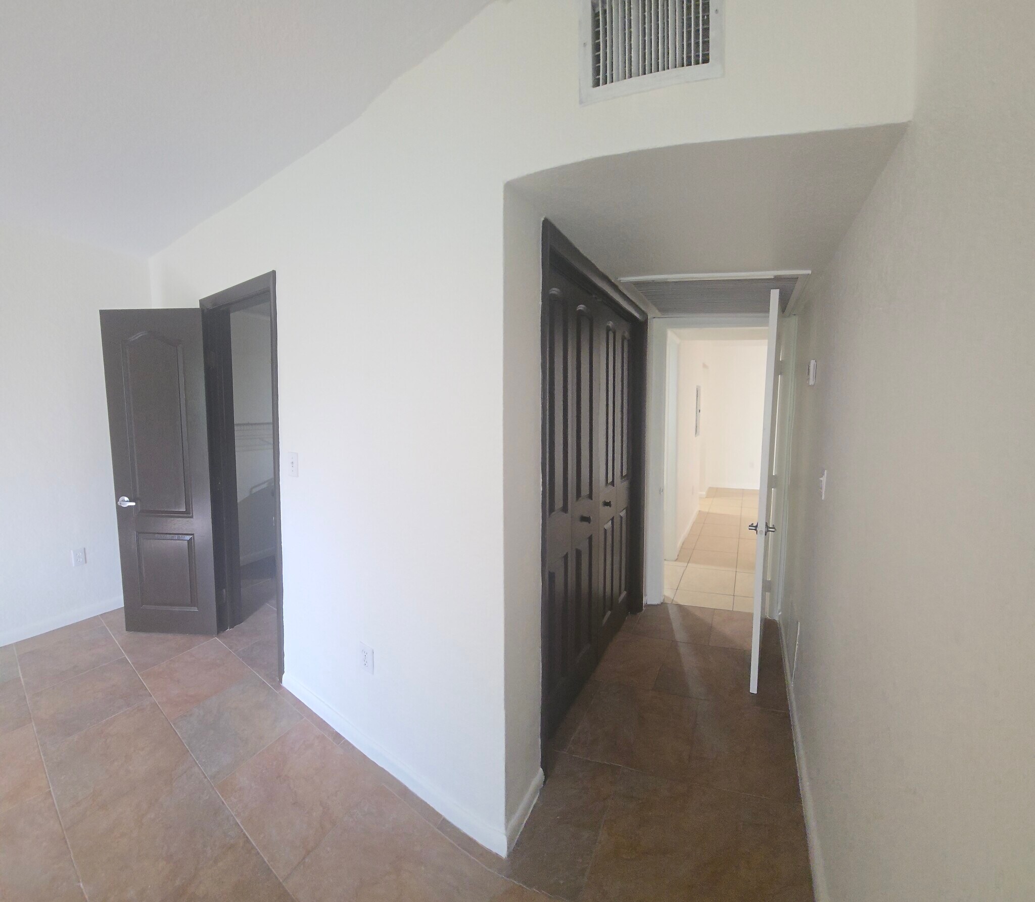Building Photo - 8950 SW 69th Ct