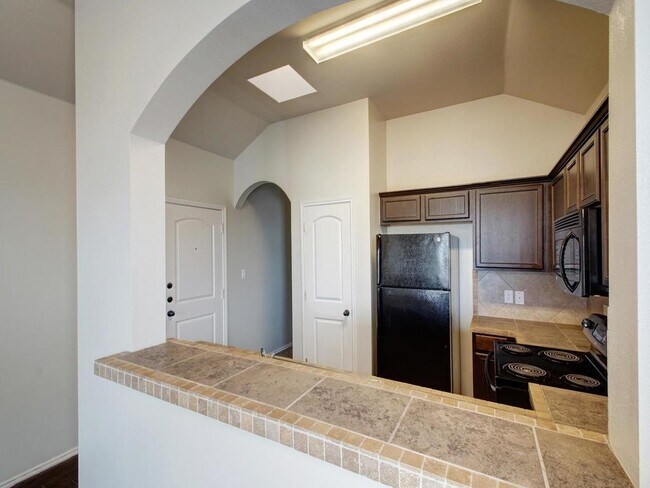 Building Photo - 1520 Muirfield Bend Dr