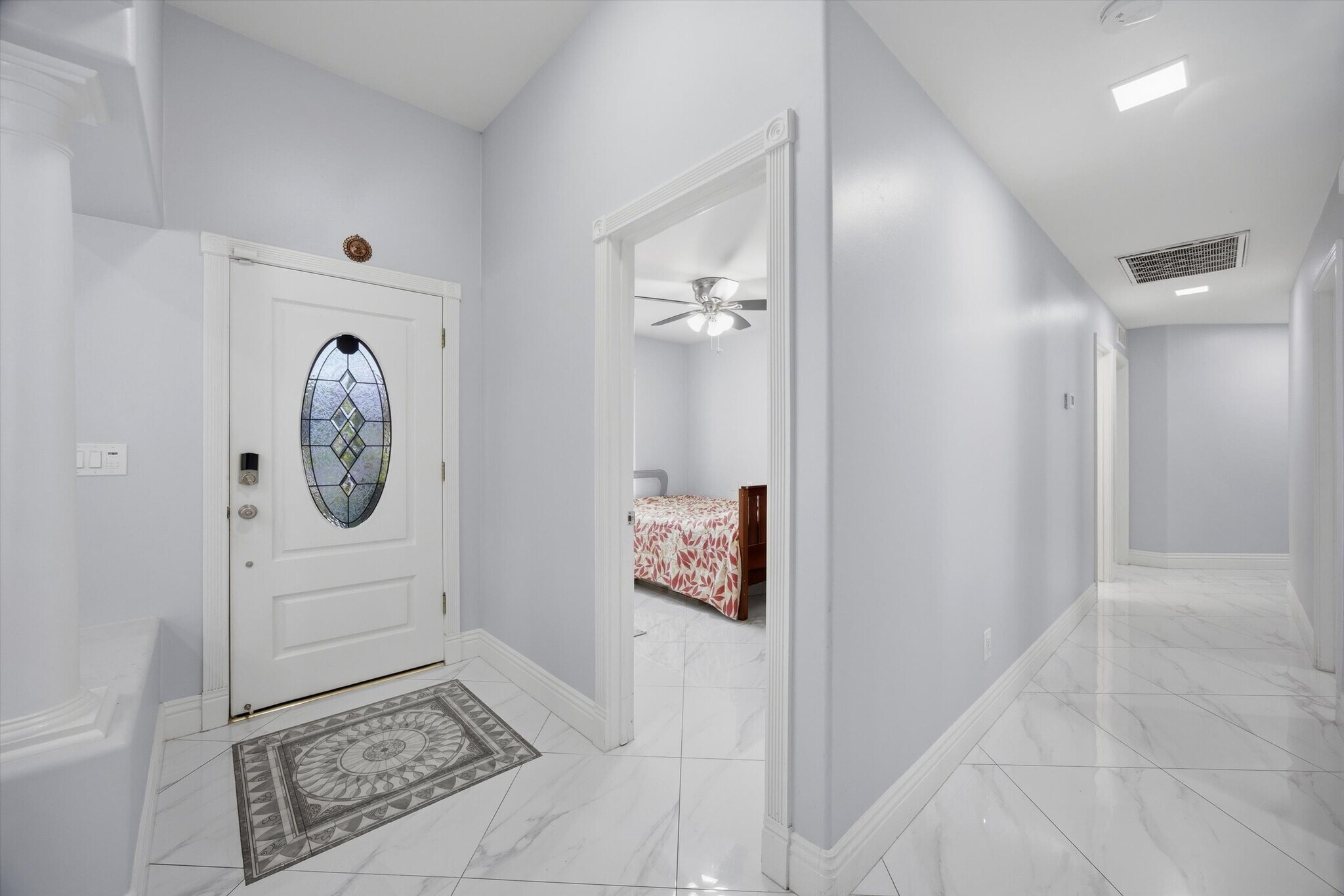 Building Photo - 10721 Loughton Ave