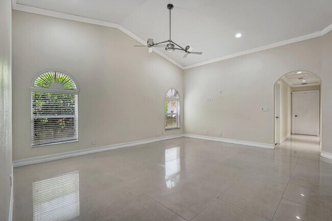 Building Photo - 10080 NW 53rd Ct