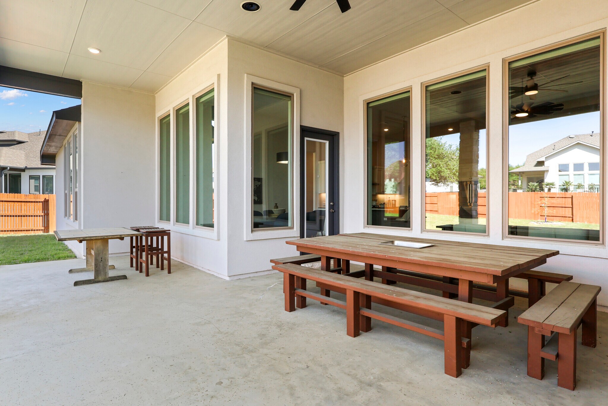 Building Photo - 299 Peakside Cir