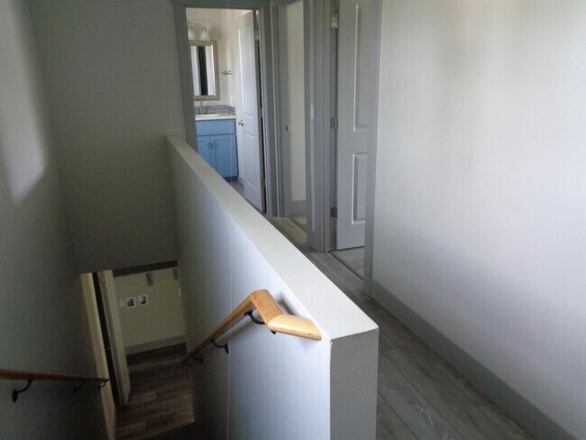 Building Photo - 1364 Northern Heights Loop NE