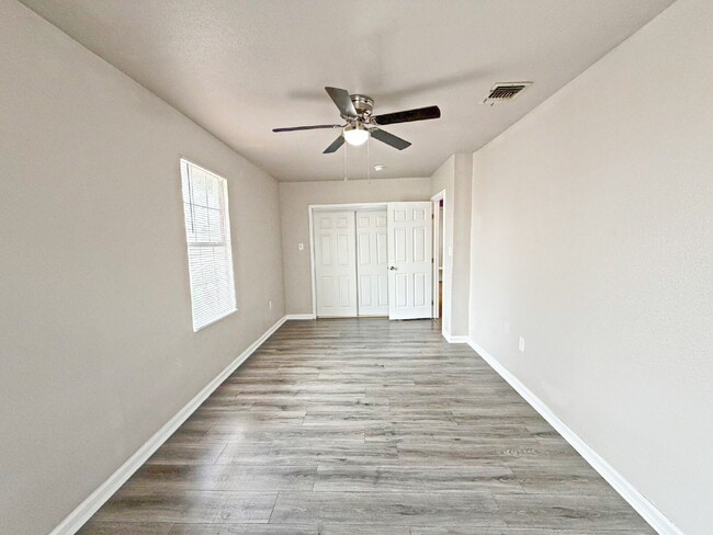 Building Photo - 232 Cornell Ave