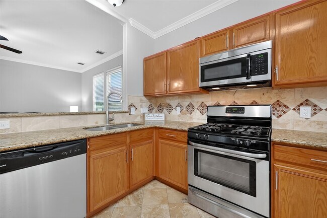 Building Photo - 16602 Pademelon Dr