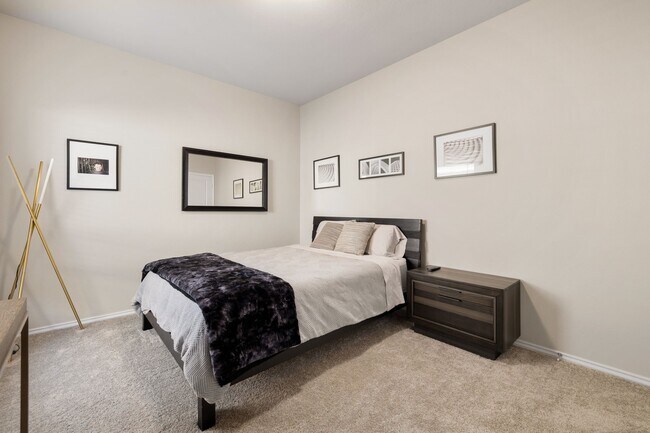 Building Photo - 23039 Birchwood Valley Ln