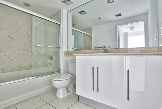 Building Photo - 325 S Biscayne Blvd