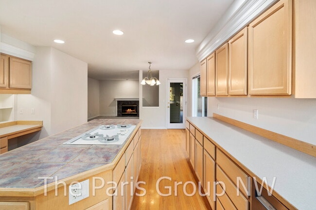 Building Photo - Extraordinary 3463sf Newcastle Home * Amazing Outdoor Spaces * A/C