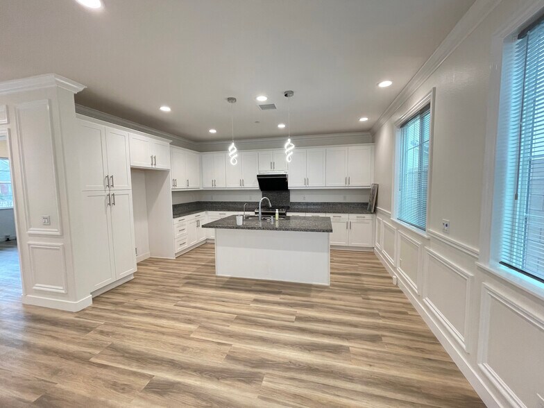 Building Photo - 13863 Prickly Pear Ln