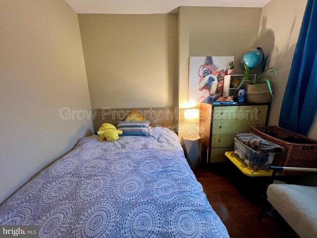 Building Photo - 2441 S Philip St