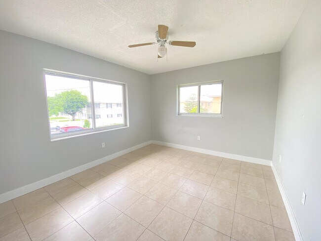 Building Photo - 255 SW 7th St