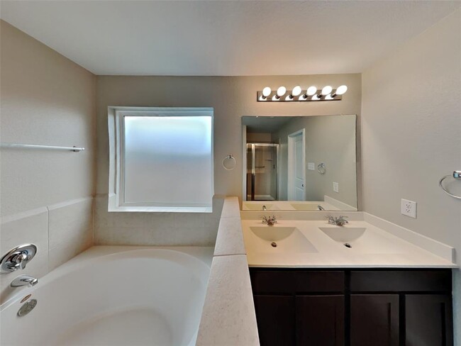 Building Photo - 7523 Merrylands Dr