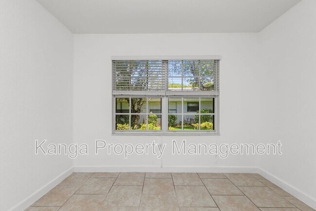 Building Photo - 3525 NW 114th Ln