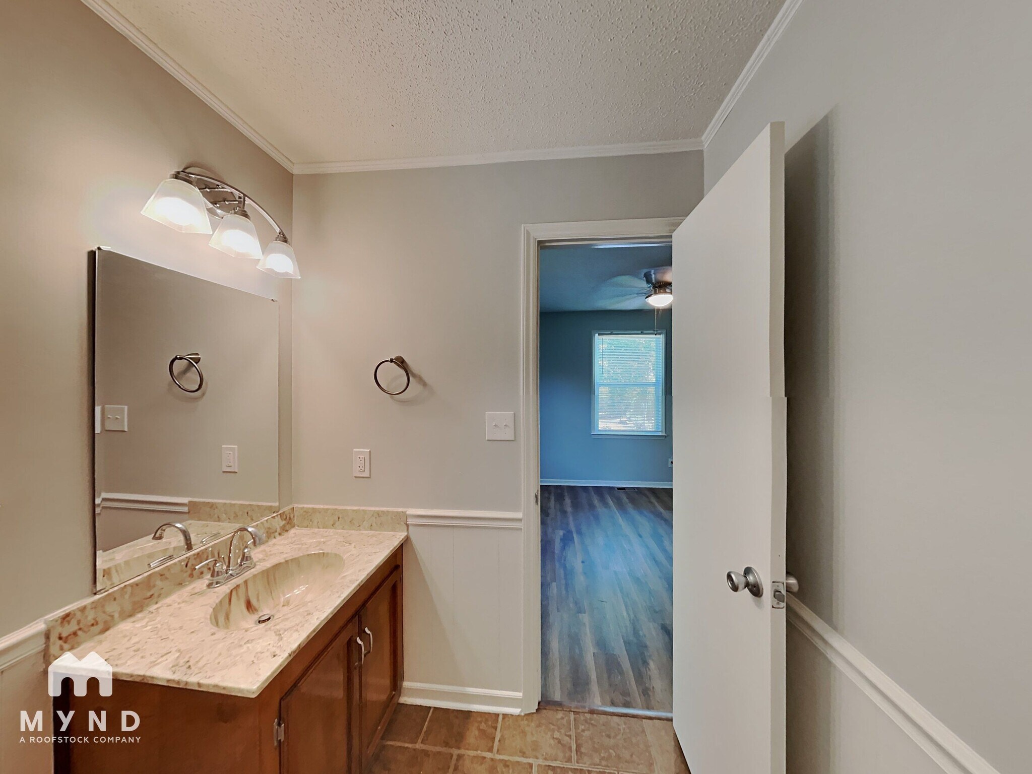 Building Photo - 4317 Freeport Dr