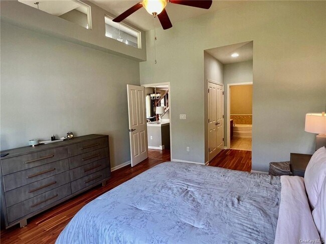 Building Photo - 41 High Ridge Ln