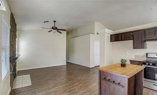 Building Photo - 4705 Crimson Leaf Dr