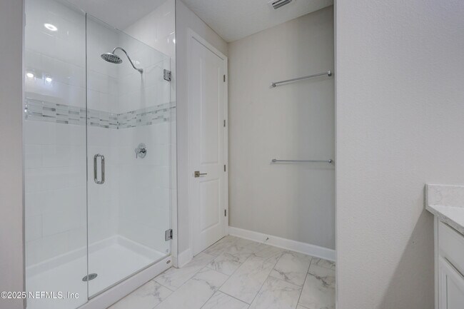 Building Photo - 7435 Calusa Ct