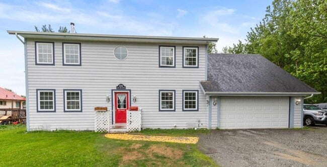 Building Photo - 5 bedroom Home on half acre in Palmer! Fantastic location, close to everything, great commute loc...