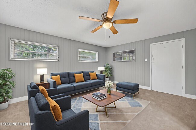 Building Photo - 7815 Jaguar Dr