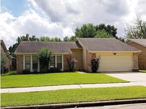 Building Photo - 3038 Shawnee Dr