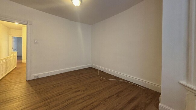 Building Photo - Charming 3-BR Updated West Philly Row Home