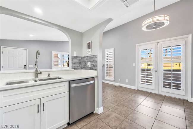 Building Photo - 511 Bass Dr