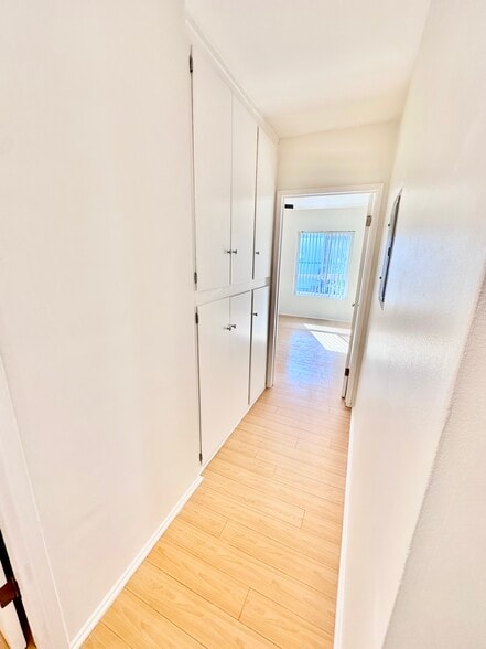 Building Photo - 1601 S Shenandoah St