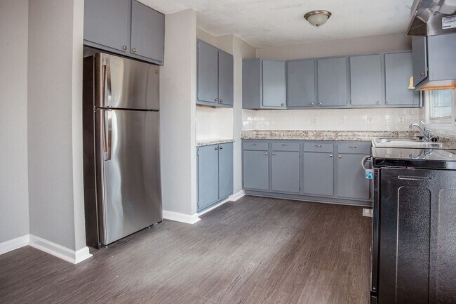 Building Photo - Beautiful Home in Kansas City!