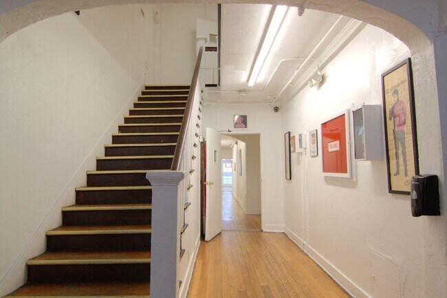 Building Photo - 6358 Yucca St