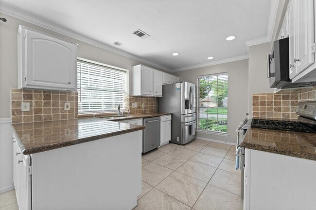 Building Photo - 16338 Hickory Point Rd