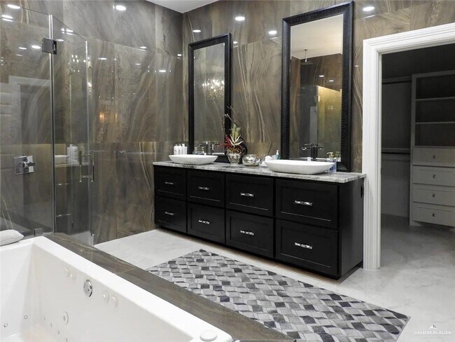 Building Photo - 27 Encantado Cir