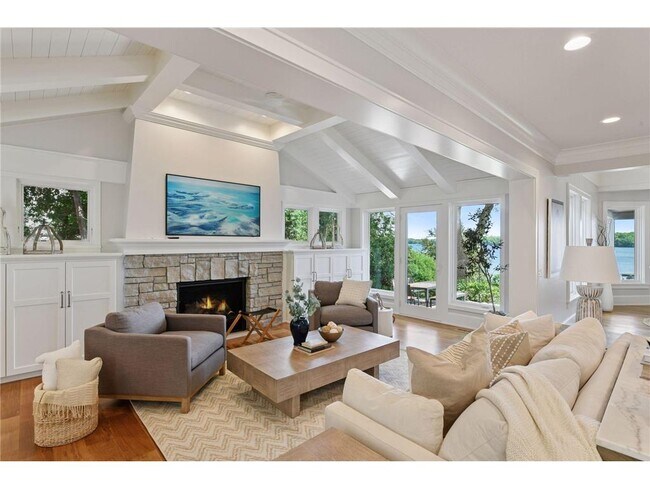 Building Photo - 2462 Lafayette Rd