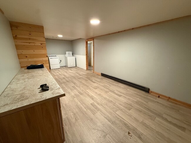 Building Photo - 545 Coulee Dr