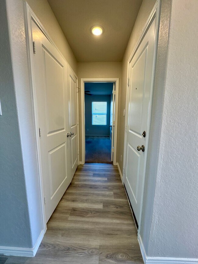 Building Photo - Bulverde Area - Hidden Trails Subdivision 3 beds 2 bath Home for Rent