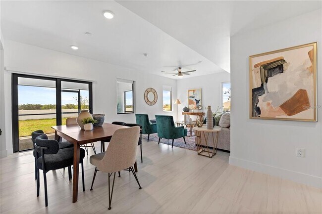 Building Photo - 6390 Chorus Dr