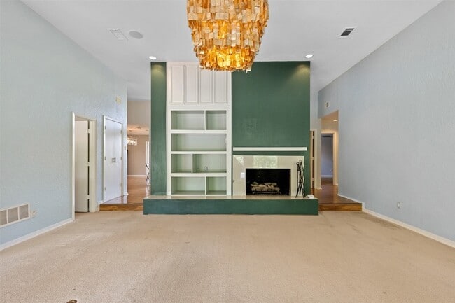 Building Photo - 6530 Copper Creek Dr