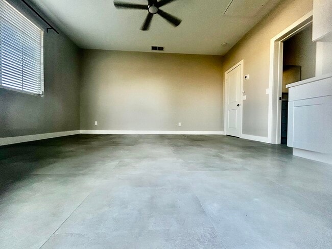 Building Photo - 41575 Ashford Pl