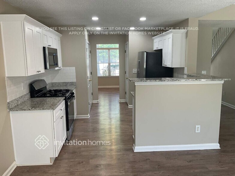 Building Photo - 2055 Registry Ct