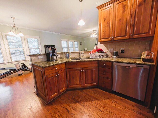 Building Photo - 2021 Terri Creek Dr