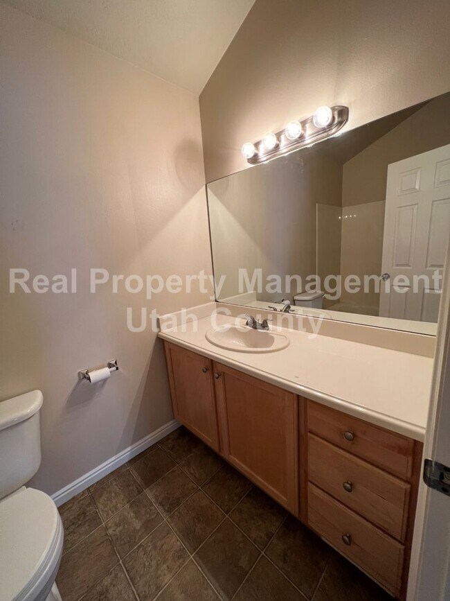 Building Photo - 3621 W Plymouth Rock Cv