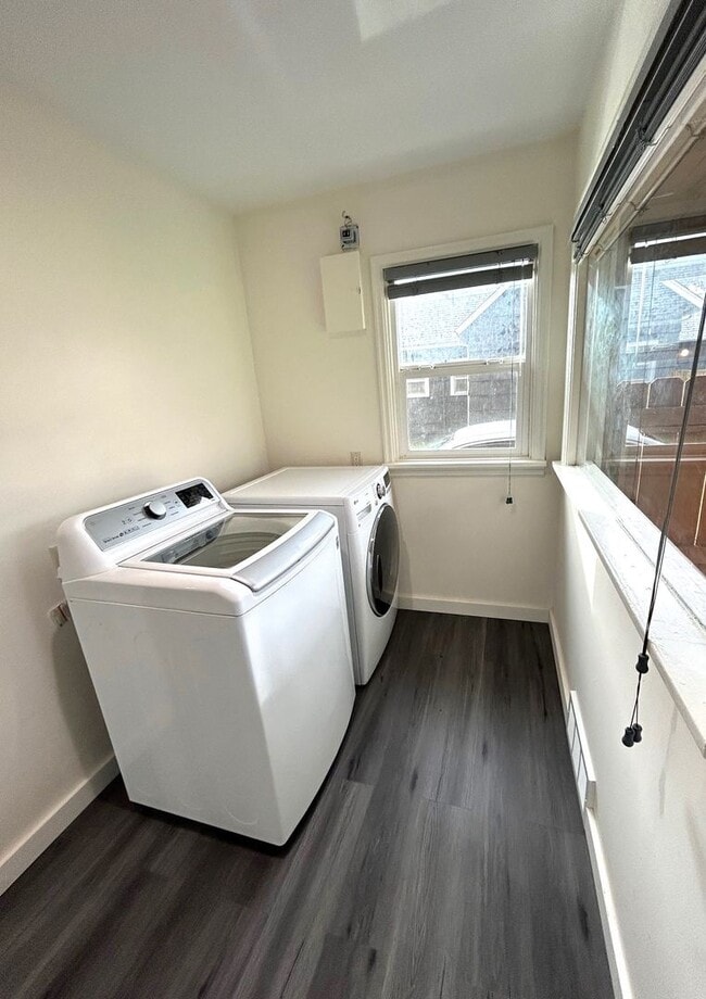 Building Photo - Completely Updated 2 bedroom 1 bath home with rustic charm