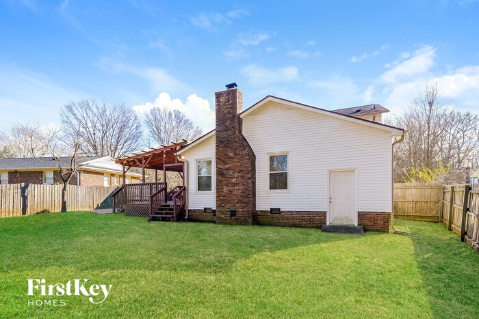 Building Photo - 5302 Broadmoor Pl